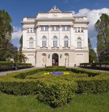 华沙大学为学生提供多种奖学金