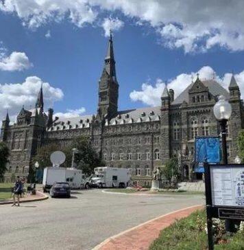 疫情下求学路在何方?留学生们还好吗?