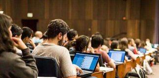 美国贫困大学生要上不起学了?