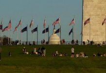 美国约翰斯霍普金斯大学:美国平均每33人就有1人确诊新冠