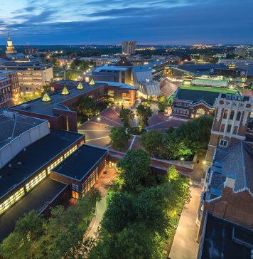 星空彩票官方版app本科新生及转学生2月持续免申请费