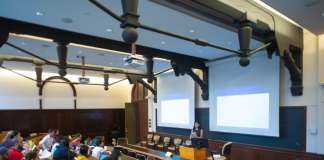 乔治城大学办学新模式 外交与传统商科有机结合