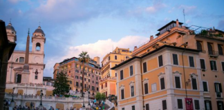 意大利留学需要高考成绩吗?