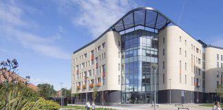 英国赫尔大学在2022卫报英国大学排名攀升19位