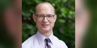 尼尔罗宾逊加入赫尔大学担任首席运营官