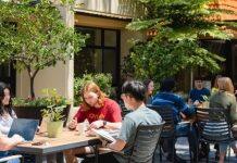 西澳大学全新住宿服务助学生顺利返澳