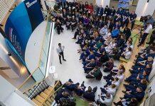 英国首相苏纳克莅临提赛德大学National Horizons Centre生物科学实验基地中心