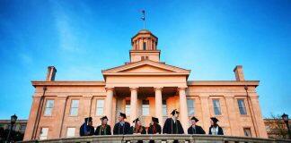 爱荷华大学征集毕业生模特