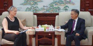 美国驻华大使馆官员到访武汉大学交流访问