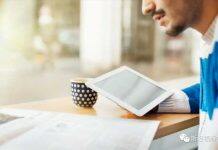 通过研究新闻爱好者的行为揭示有关在线阅读和信息气泡的见解