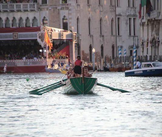 意大利威尼斯大学将于9月3日举行国际划艇挑战赛