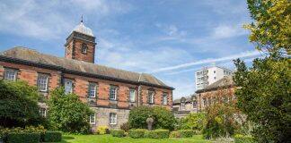 邓迪大学商学院获得国际商学院促进协会(AACSB)认证