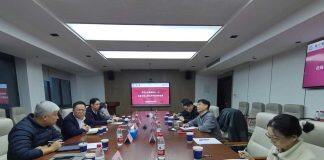 上海大学王从春副校长一行赴中欧学院调研指导