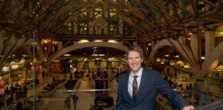 领域之星丨莱斯特大学政治学教授在英国议会发挥重要作用