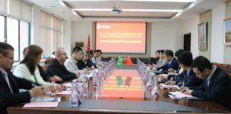 巴西戈亚斯联邦大学代表团访问河北科技大学